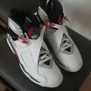 Jordan 8 "Bugs Bunny"